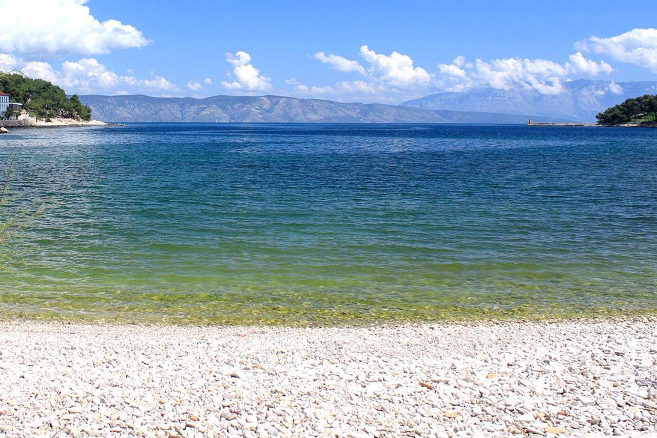 Apartments With A Parking Space Jelsa, Hvar - 8746 ييلسا المظهر الخارجي الصورة