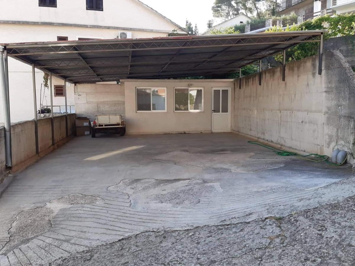 Apartments With A Parking Space Jelsa, Hvar - 8746 ييلسا المظهر الخارجي الصورة