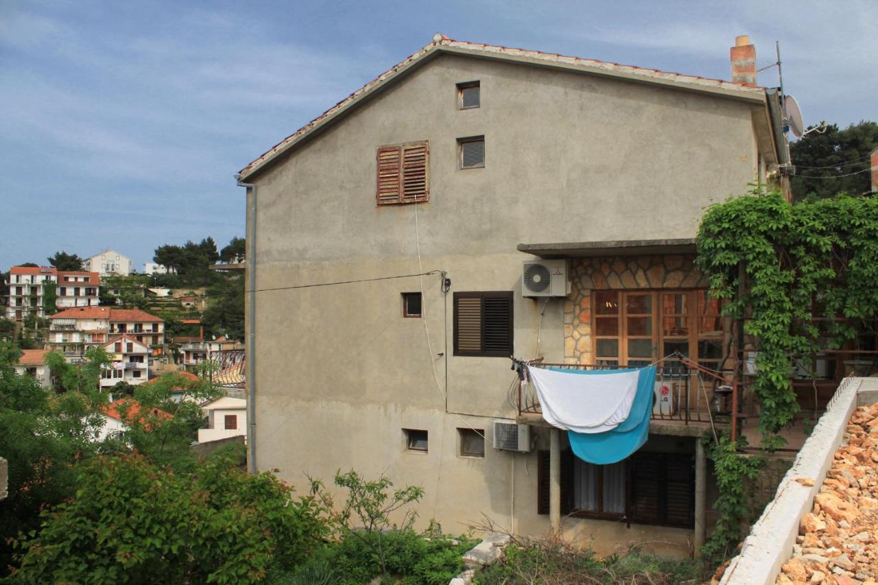 Apartments With A Parking Space Jelsa, Hvar - 8746 ييلسا المظهر الخارجي الصورة