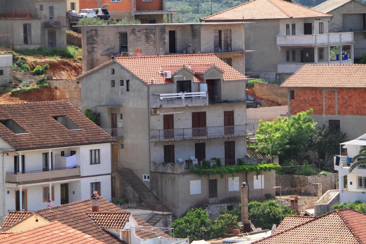 Apartments With A Parking Space Jelsa, Hvar - 8746 ييلسا المظهر الخارجي الصورة