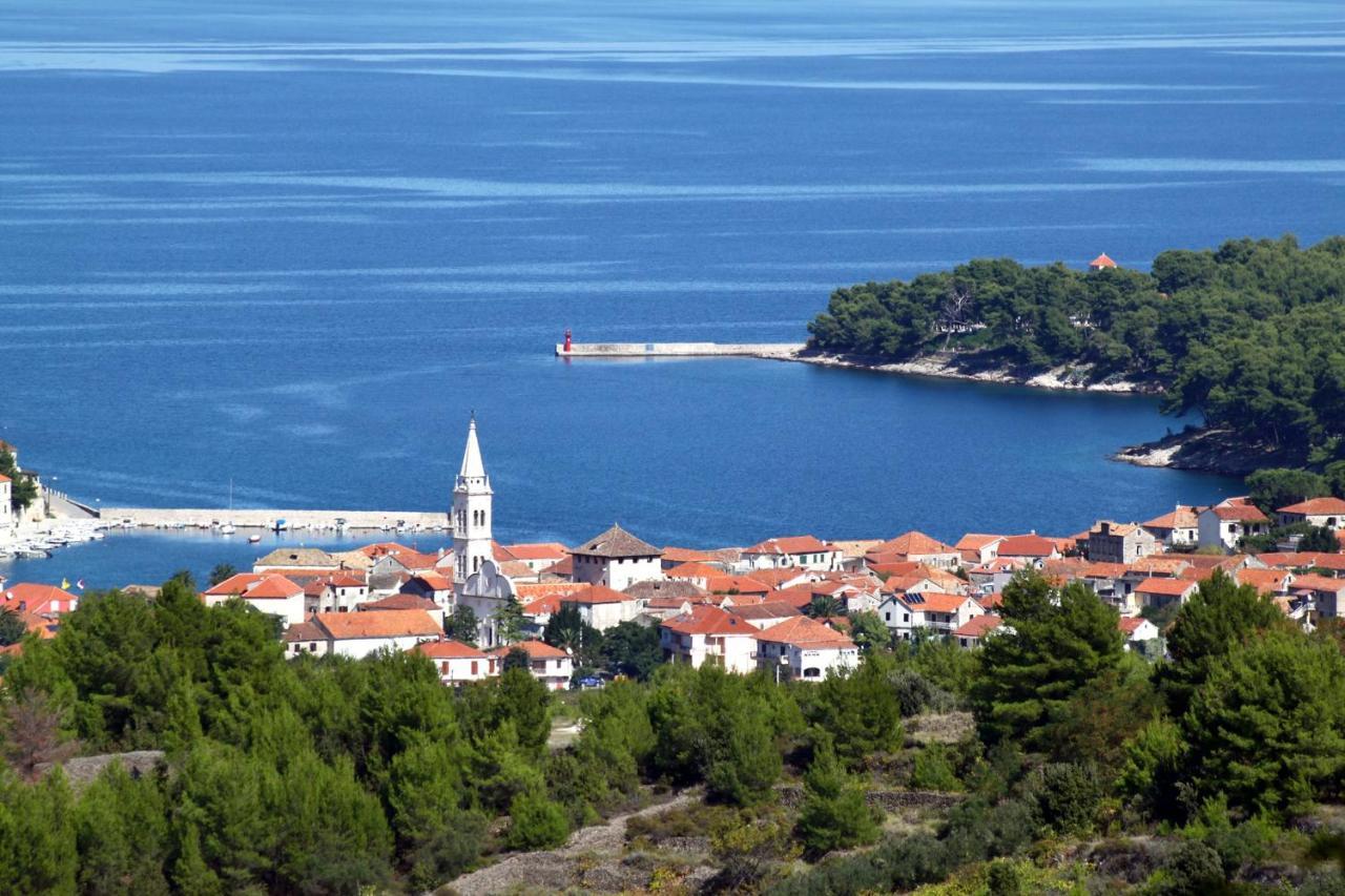 Apartments With A Parking Space Jelsa, Hvar - 8746 ييلسا المظهر الخارجي الصورة