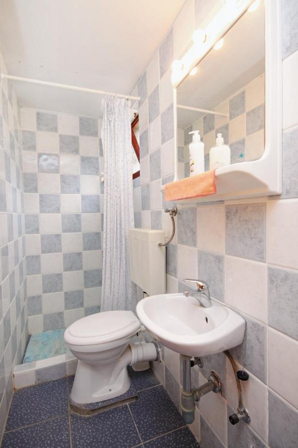 Apartments With A Parking Space Jelsa, Hvar - 8746 ييلسا المظهر الخارجي الصورة