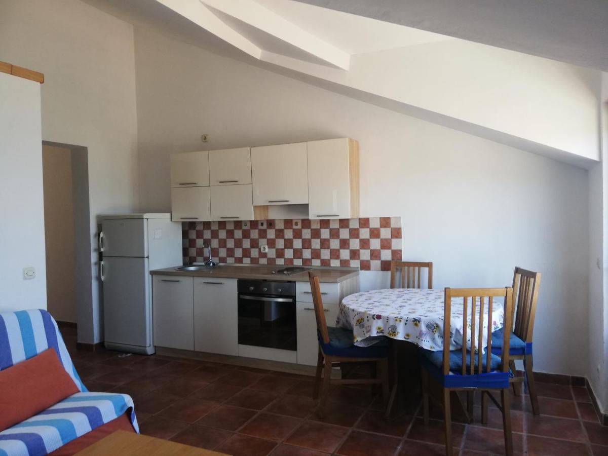 Apartments With A Parking Space Jelsa, Hvar - 8746 ييلسا المظهر الخارجي الصورة