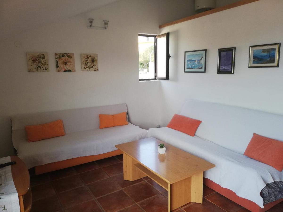 Apartments With A Parking Space Jelsa, Hvar - 8746 ييلسا المظهر الخارجي الصورة